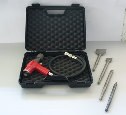 A range of accessories: point, chisel, large chisel, spade CHIPPING HAMMER